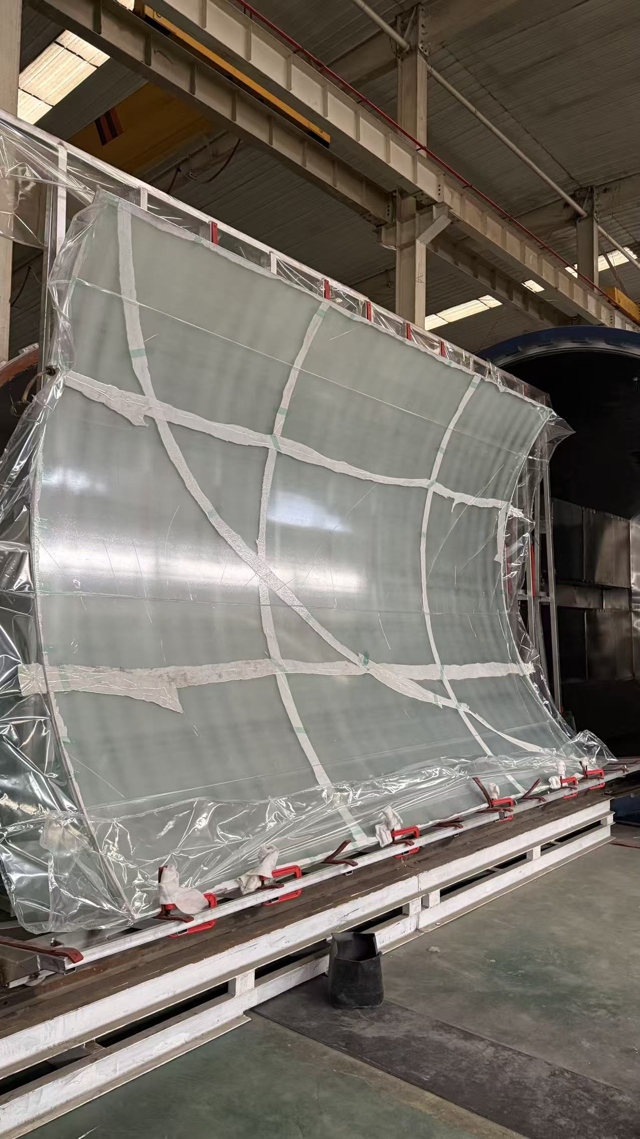 Bent steel glass